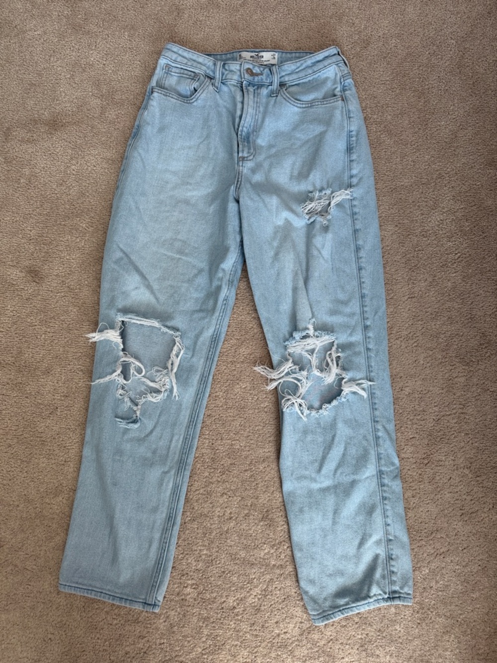 Hollister Light Blue Distressed Mom Jeans SIZE 5 LONG